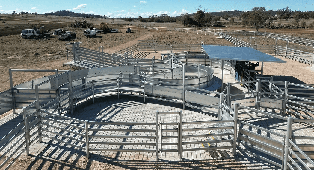 From Sketch to Stockyard: Designing Low-Stress Cattle Yards From Sketch to Stockyard: Designing Low-Stress Cattle Yards